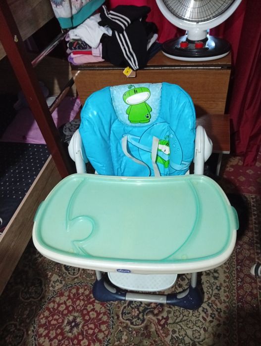 Стульчик для кормления.