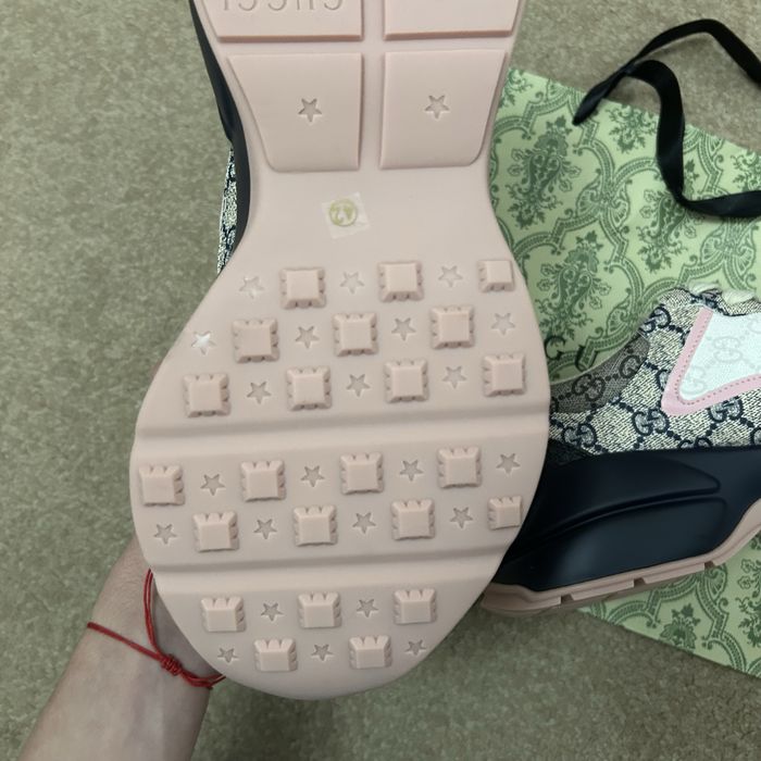 Gucci Rhyton – bej/roz – mărimea 42 (noi)