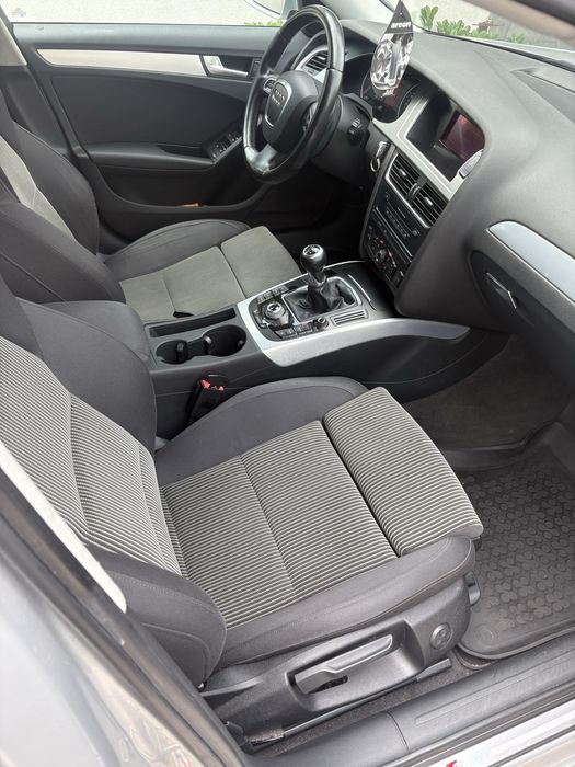 Vand Audi A4. S line-170cp-Euro5-Carte RAR