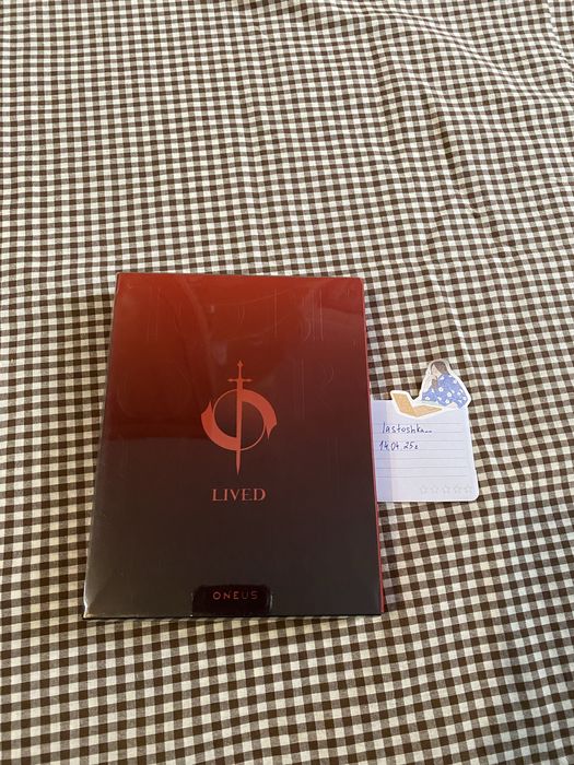 Альбом Oneus – Lived