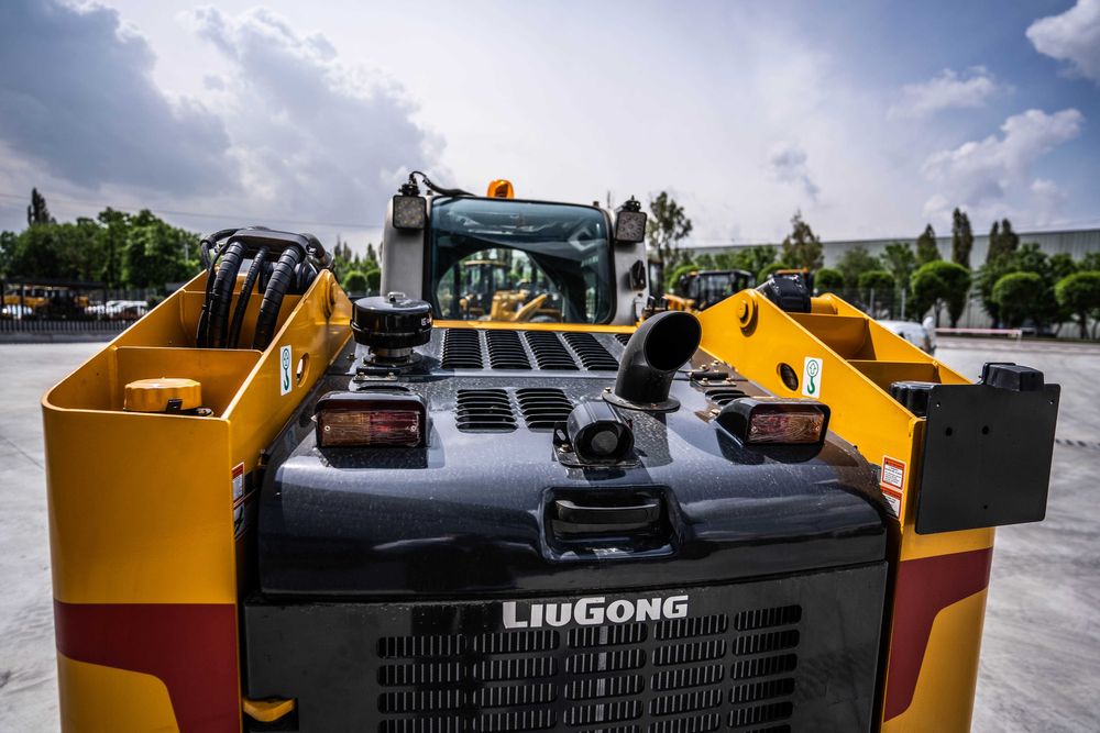 Мини-фронтальный погрузчик LiuGong 385B