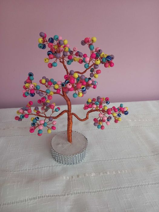 Дървета и цветя от мъниста