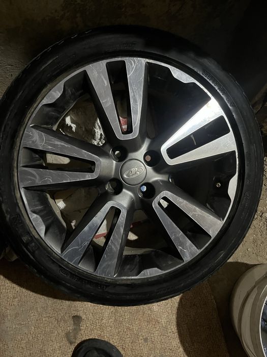Vesta 4*100 r17 2 штуки