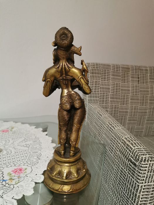 Statueta  veche  din bronz