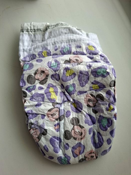 Остатки памперса huggies