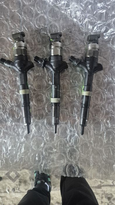 Оригинални Дюзи за Тойота корола ,Rav4 D4D 2.0 116кс