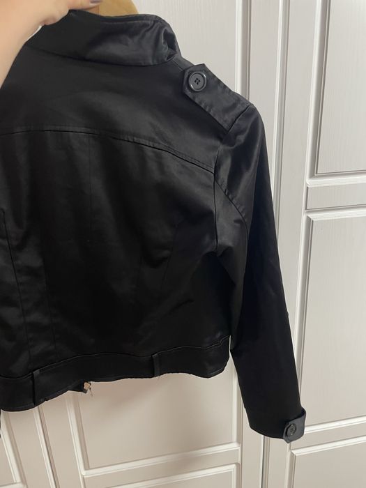 Сатенено дамско яке