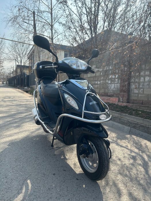 Продам Скутер М8