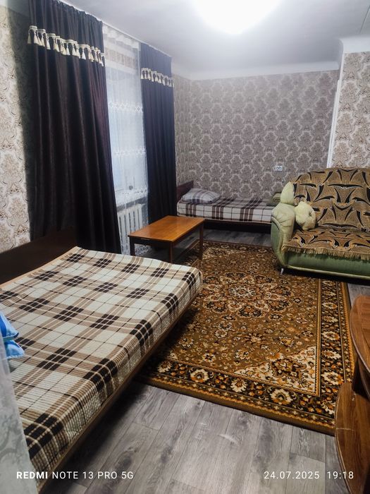 Посуточно 1 комнатная.