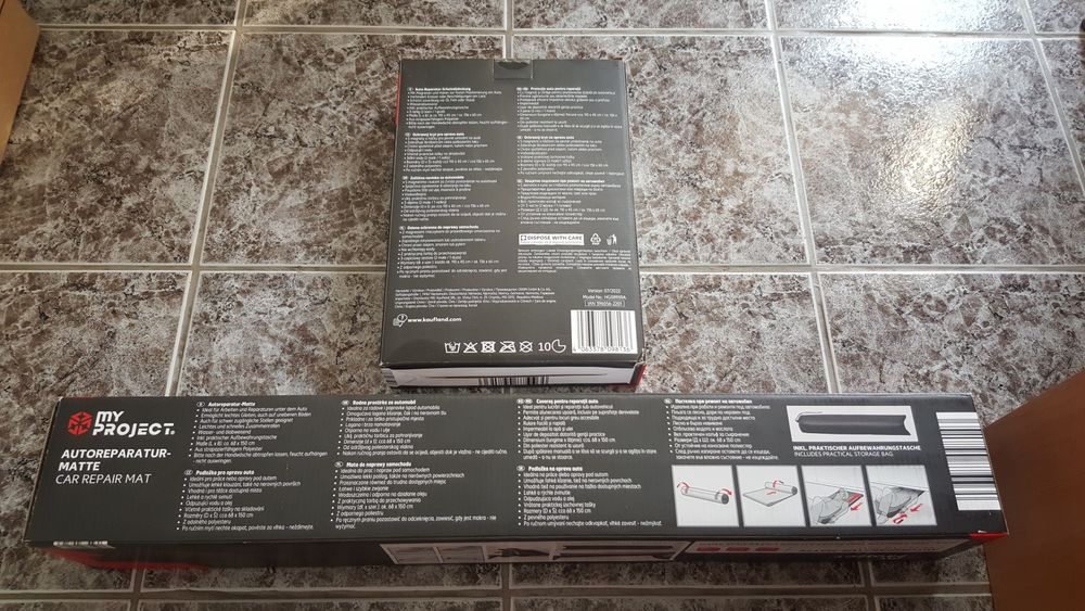 Радио и подложки за автомобил