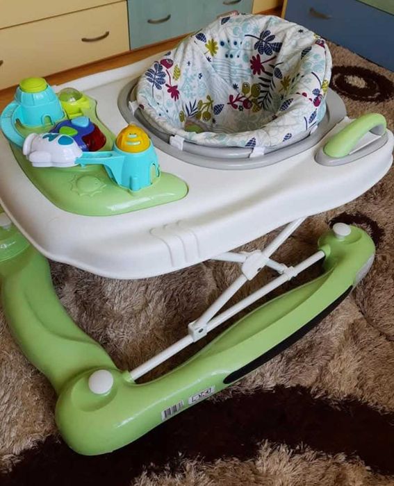 Проходилка/паяк Chipolino