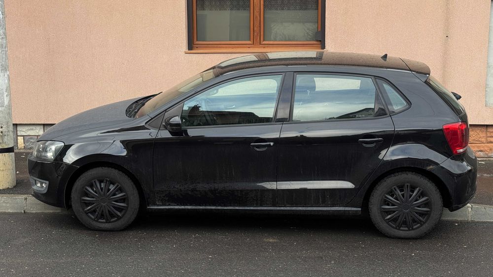 VOLKSWAGEN Polo 2010
