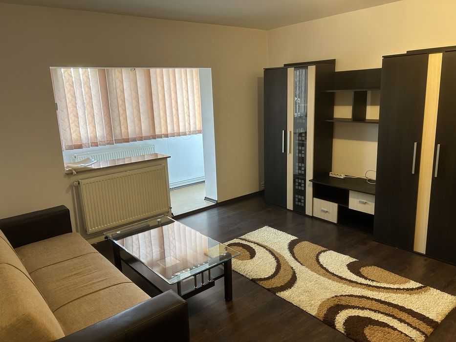 Vand apartament 2 camere Prundu