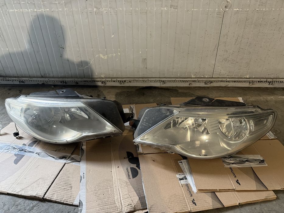 Far/Faruri Vw Passat CC An 2010 Halogen Stanga/Dreapta