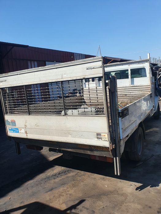 Bena iveco daily sprinter ford transit mascott