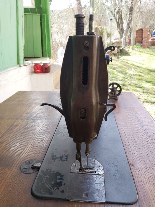 Стара шевна машина - Сингер