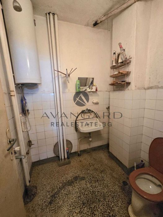 Продава се Двустаен апартамент в Пловдив, Кършияка - 63 кв.м за 712 €/кв.м - Снимка #4