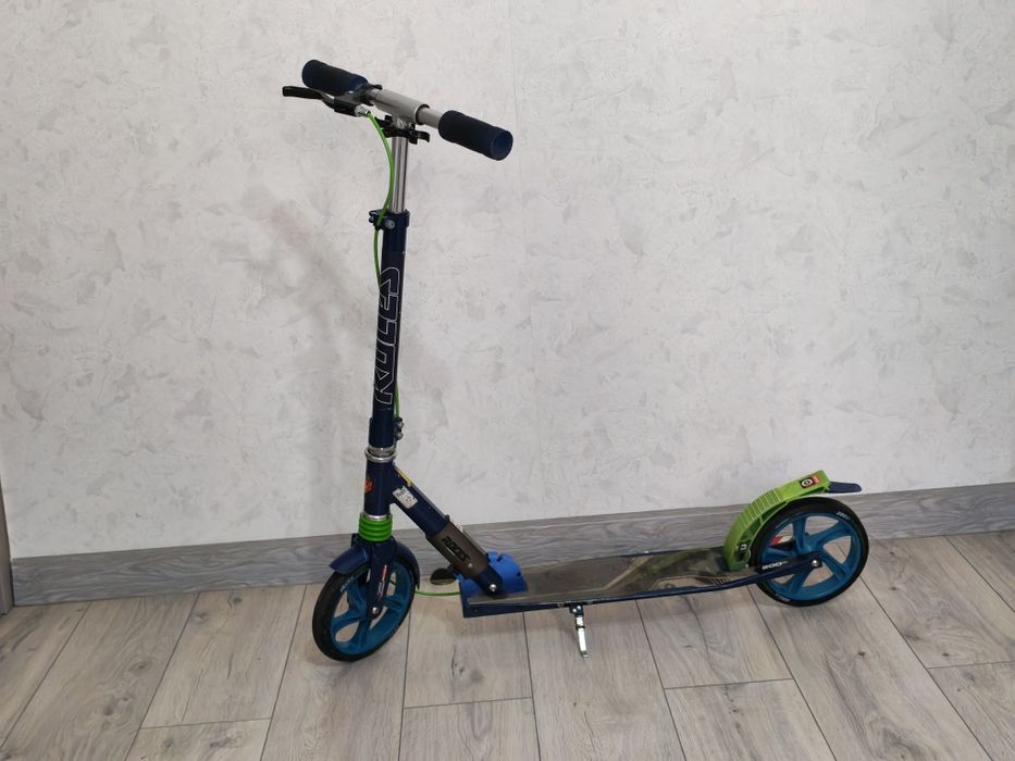 Продам самокат Roces