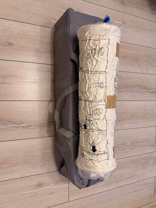 Patut Turistic pliabil Ideal Travel, Design solid si elastic, constructie solida in 7 puncte, saltea moale si pliabila, geanta transport inclusa, Gri