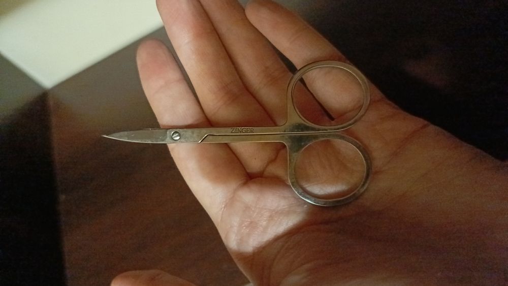 Маникюрные ножницы zinger