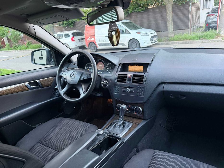 Mercedes-Benz C-Class 2008 2.2 CDI • 177 CP • Automat •