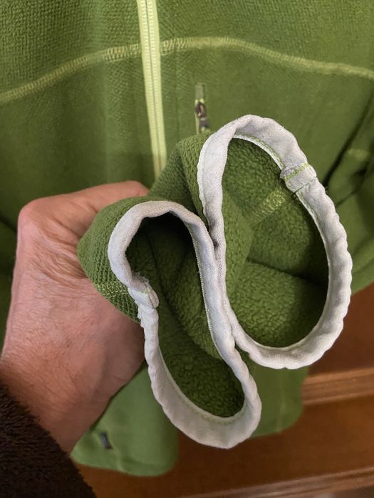 Vând jachetă polartec Haglofs