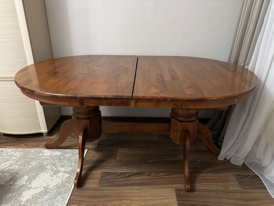 Стол обеденный (Малайзия)