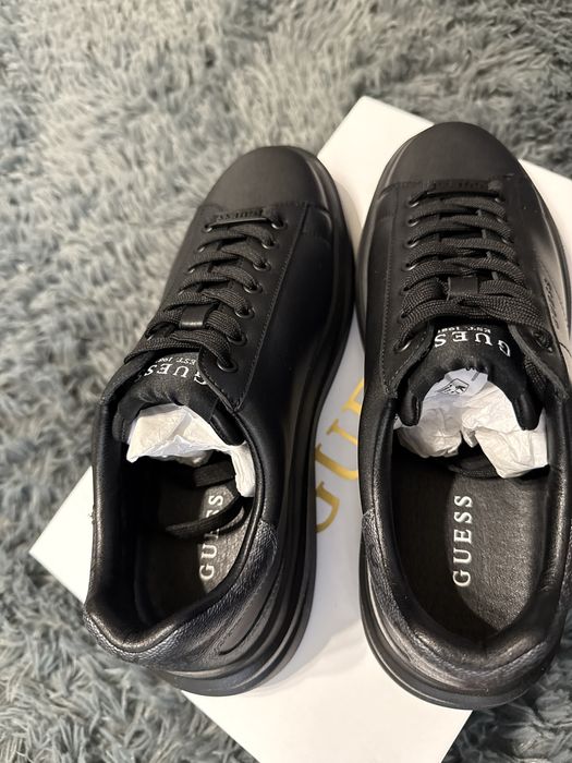 Обувки   guess