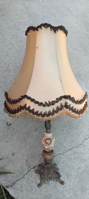 Бронзова антична лампа