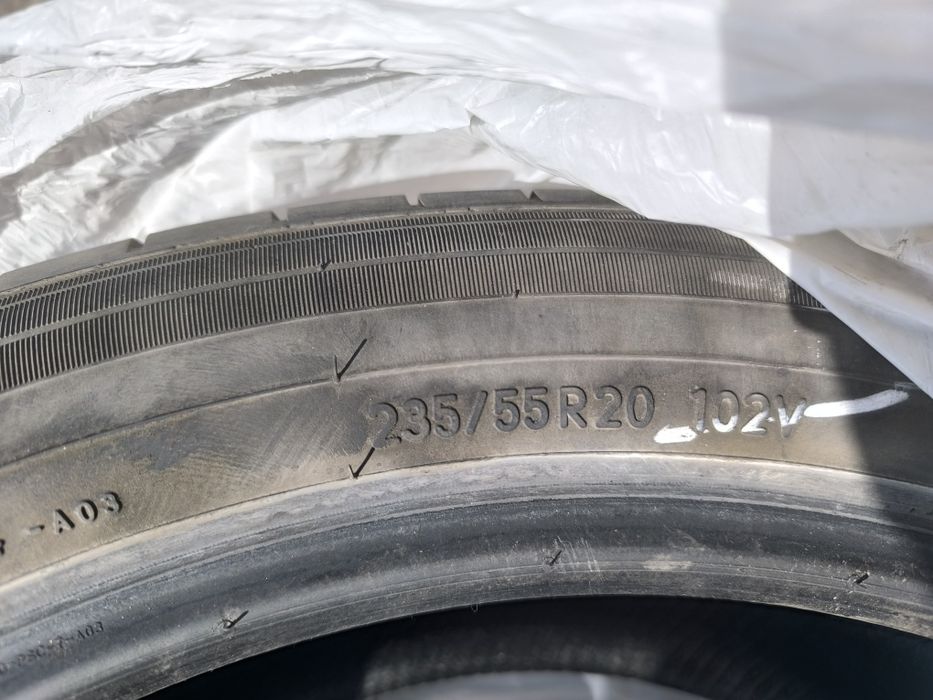 235 55 R20 летний продам