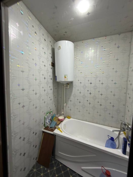 Продается 2х комнатная квартира в городе Ахангаран Конзавод Ейвалек