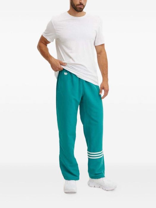 Мъжко долнище : Adidas Gazelle three stripe logo track pants