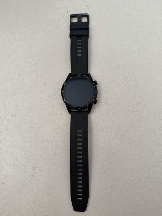 Часовник Huawei GT 2