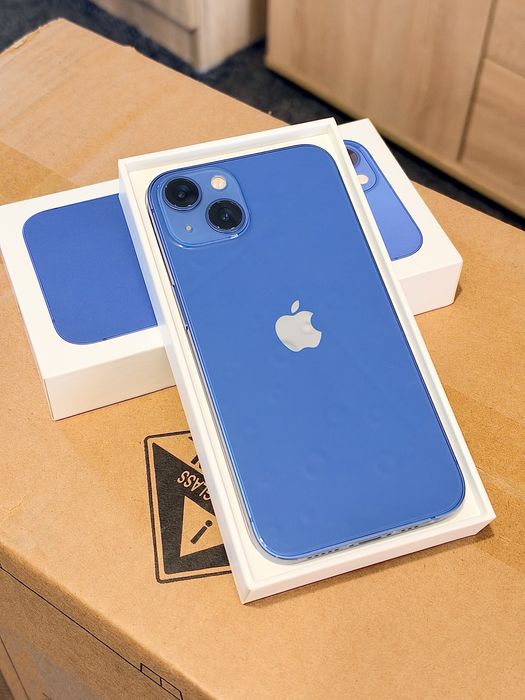 iPhone 13 128GB Blue ( Като нов ) 83% + Зарядно
