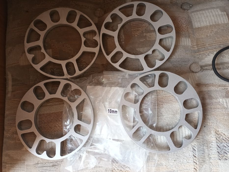 Фланци 10мм. Ауди А-3 А-4