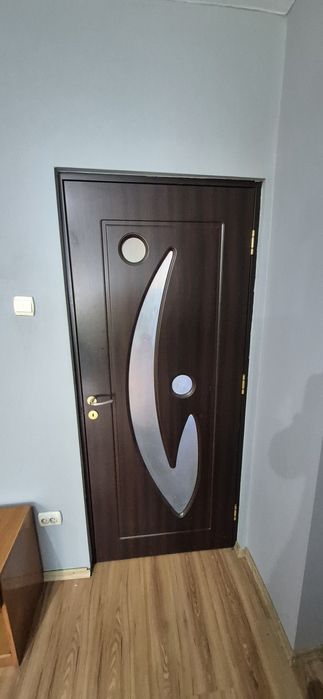 Usa de interior cu toc. 4 bucati. Preti pt toate 4