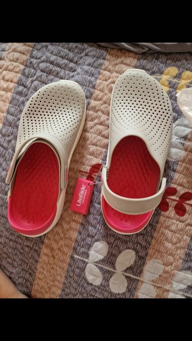 Продам crokss срочноооо