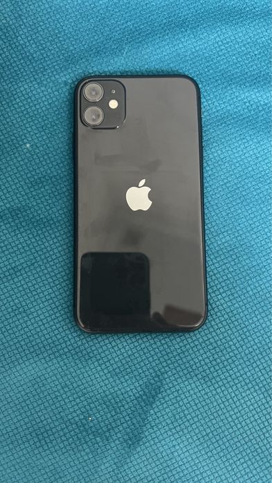 Продам айфон 11