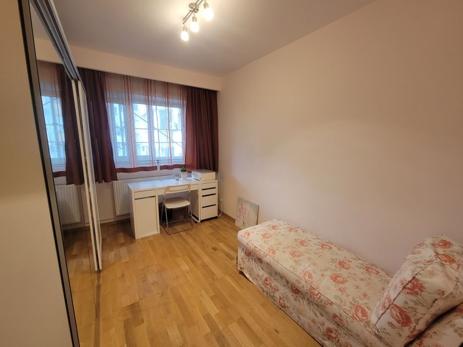 Proprietar, vand apartament cu 3 camere open space foarte luminos si linistit, renovat complet, Dna Ghica cu Sos.Colentina, vizavi de Parcul Plumbuita