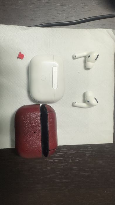 Слушалки -Apple Airpods Pro (2nd Generation)