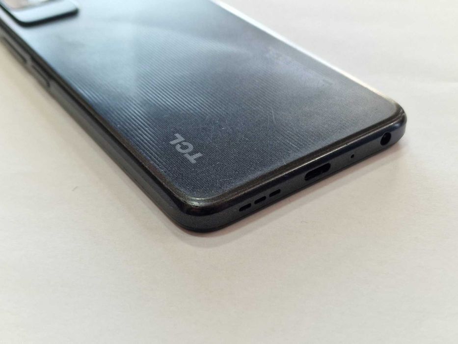 TCL 405 32GB 2GB RAM