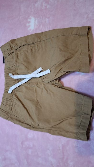 Pantaloni scurți băieți mărimea 92