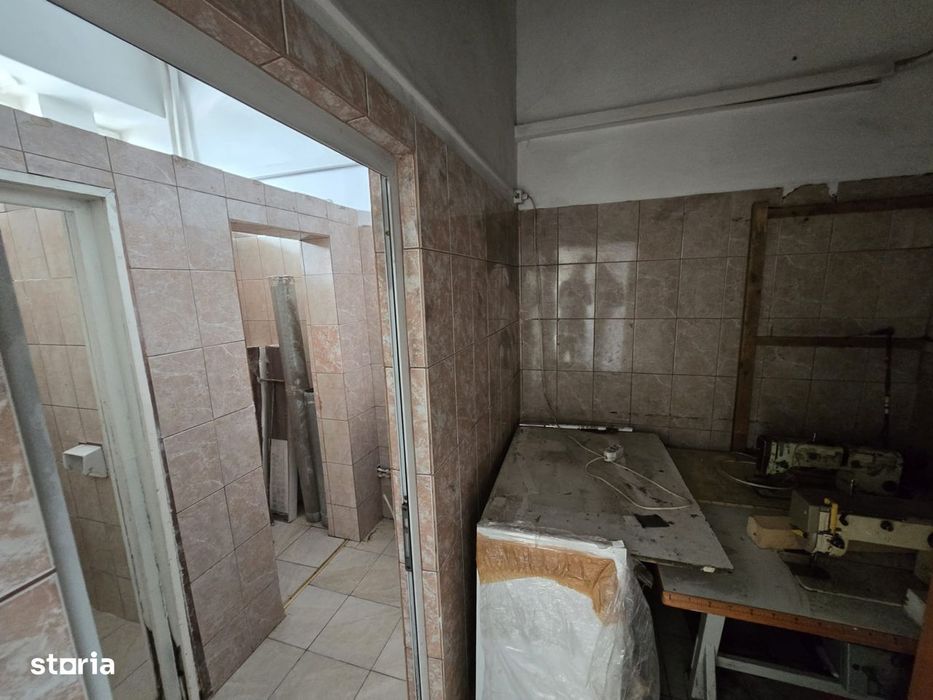 Inchiriere Spatiu Comercial Vitrat, 140 mp Dacia - Statia Bicaz