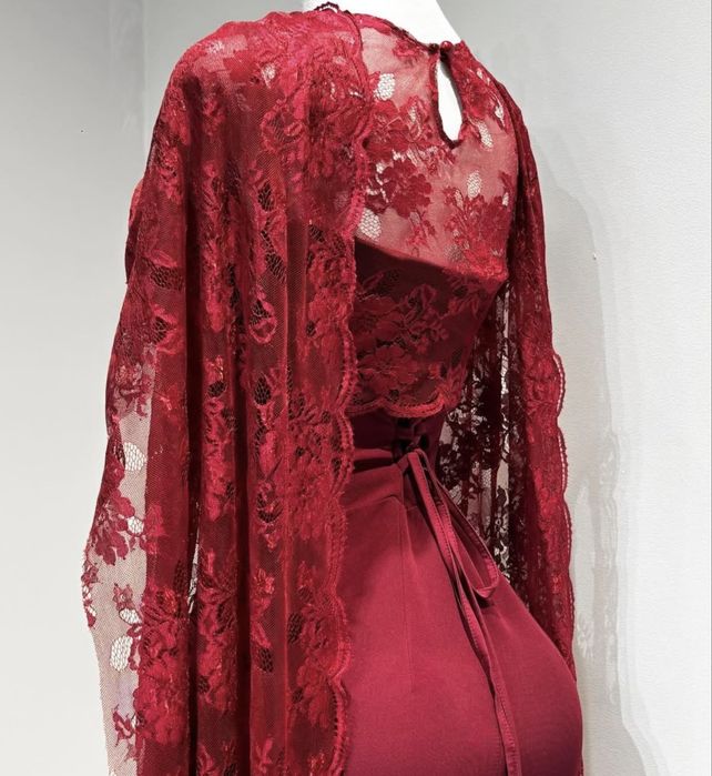 Новое вечерное платье 42 размер.