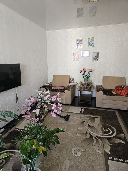 Продам 2 комнатную квартиру.