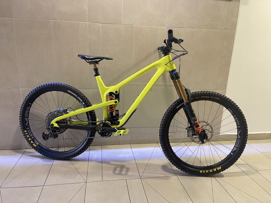 Propain Spindrift CF 4/ Fox Kashima 38 (Bicicleta enduro mtb downhill)