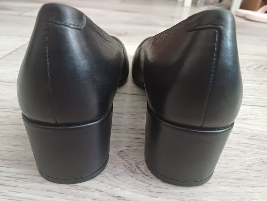 Продам туфли Ecco