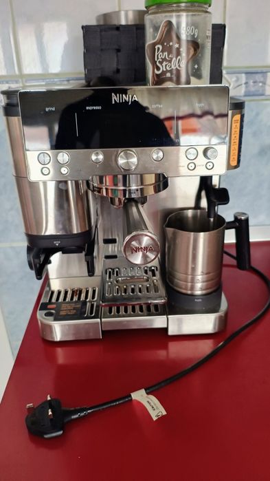 Vând expresor cafea ninja