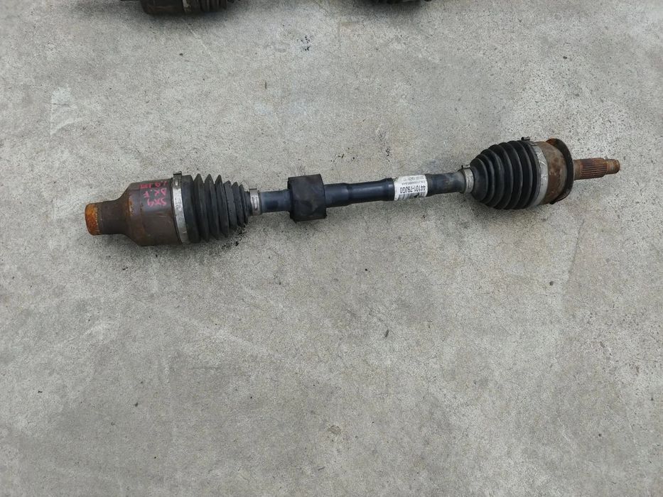 planetara dreapta  fata 1.9 d  suzuki sx4 fiat sedici  44101-79jg0