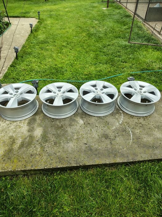 Jante aliaj originale Skoda superb 3 R16